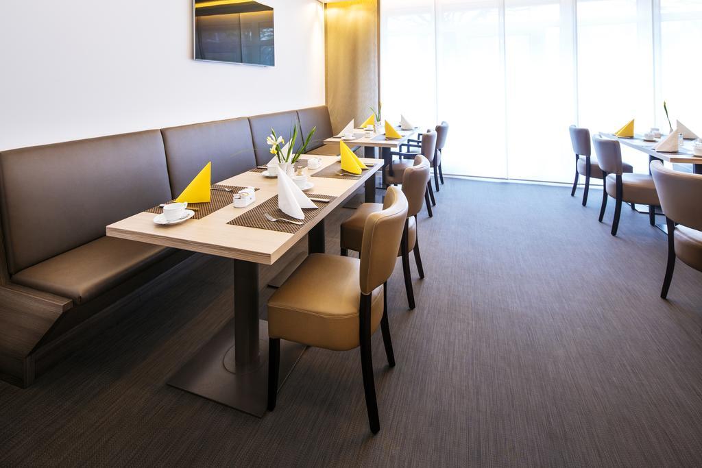 דיסבורג Hotel Plaza מראה חיצוני תמונה