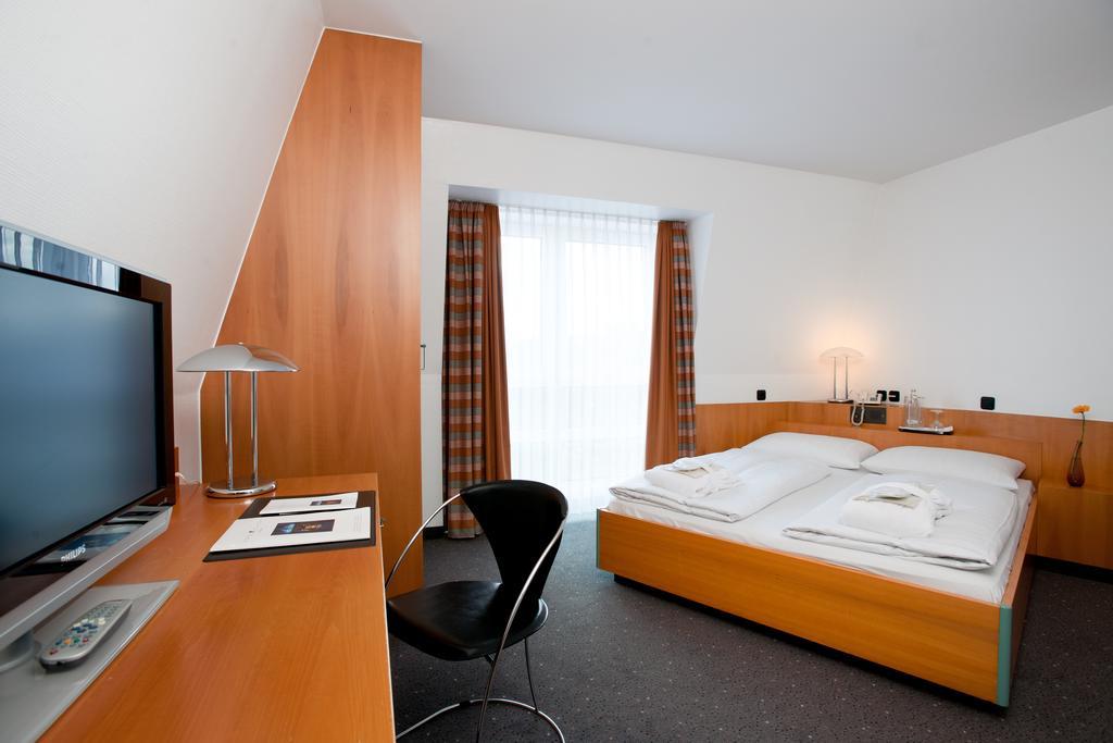 דיסבורג Hotel Plaza מראה חיצוני תמונה