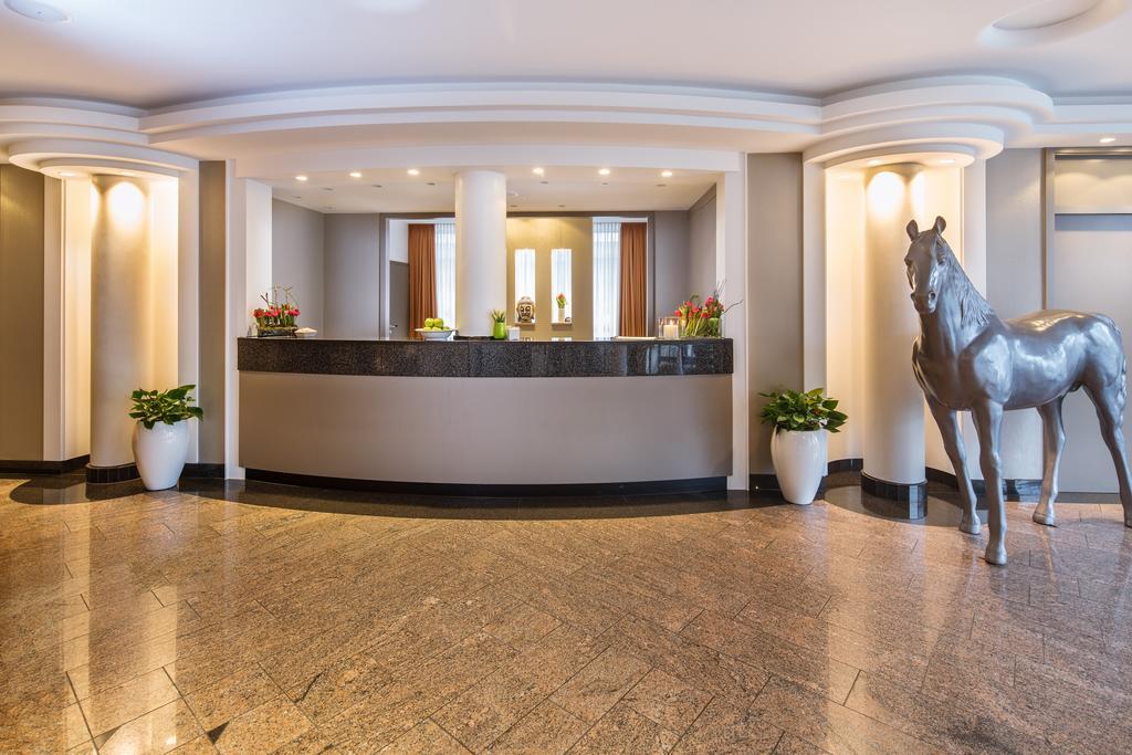 דיסבורג Hotel Plaza מראה חיצוני תמונה