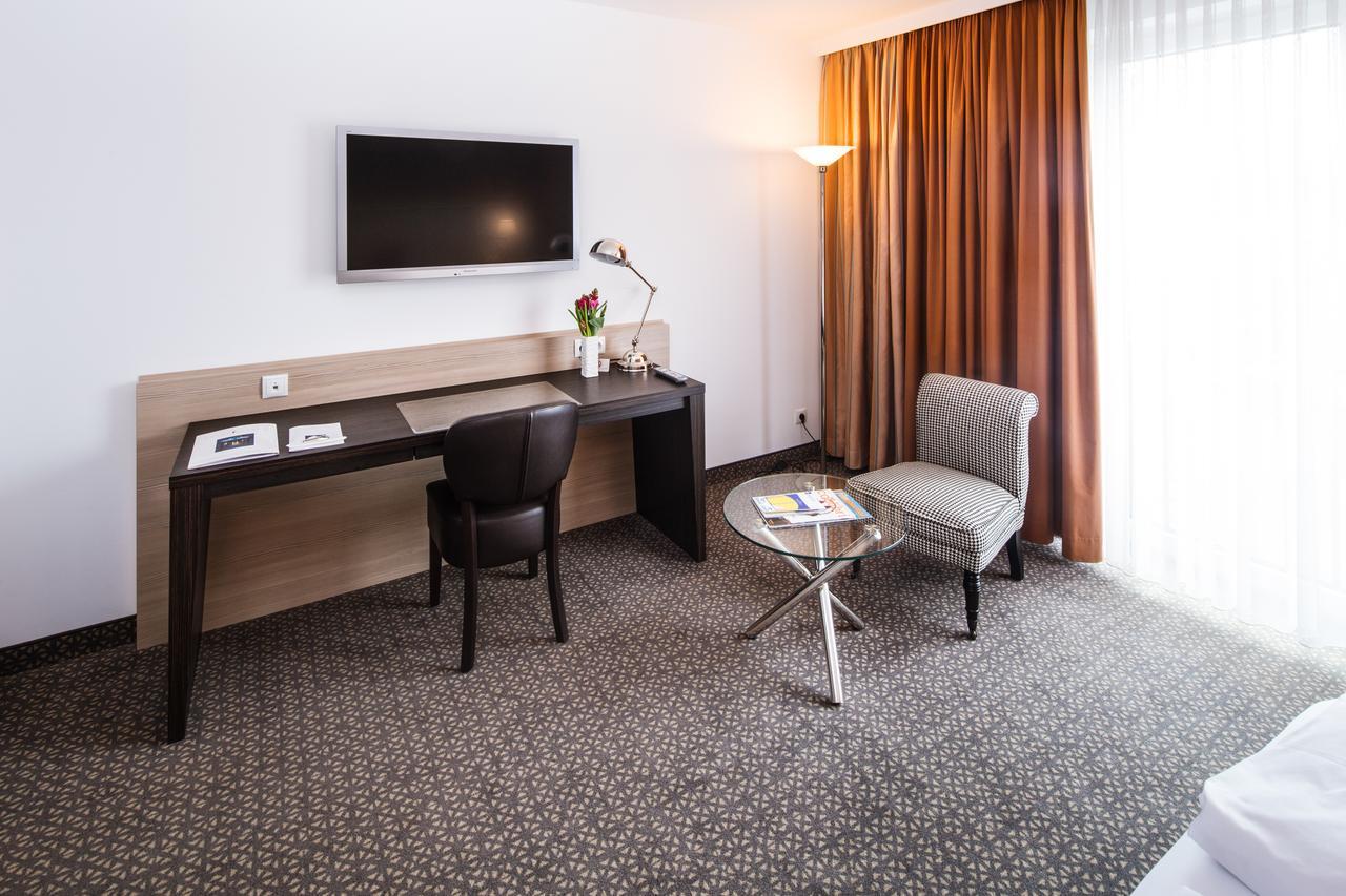 דיסבורג Hotel Plaza מראה חיצוני תמונה